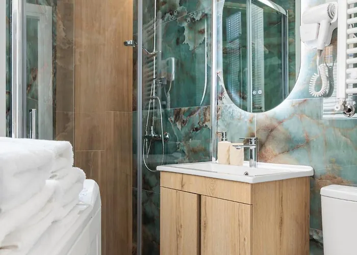 F & B Collection - Luxury